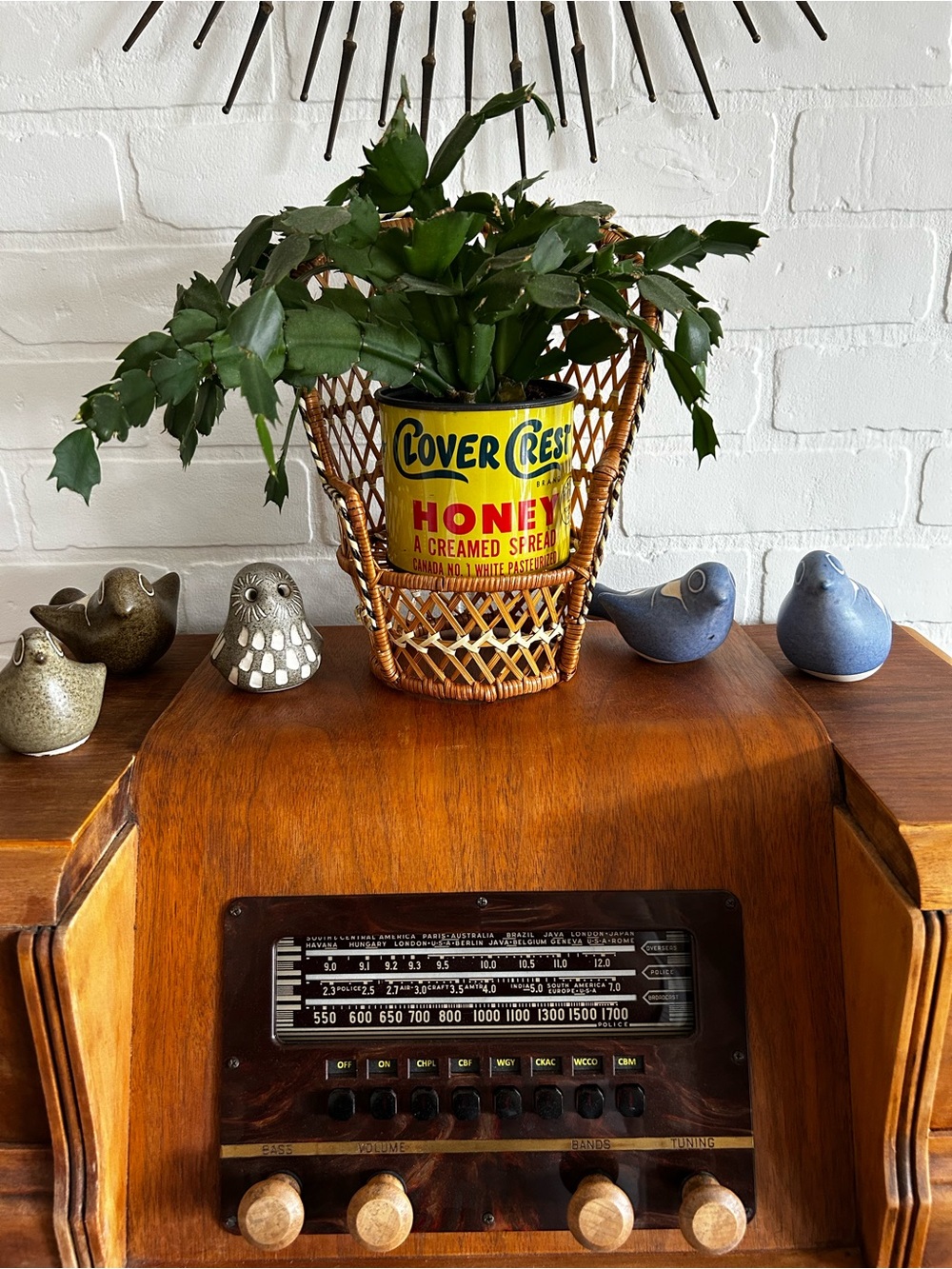 Petit fauteuil en rotin pour plante, miniature de style « Emmanuelle »